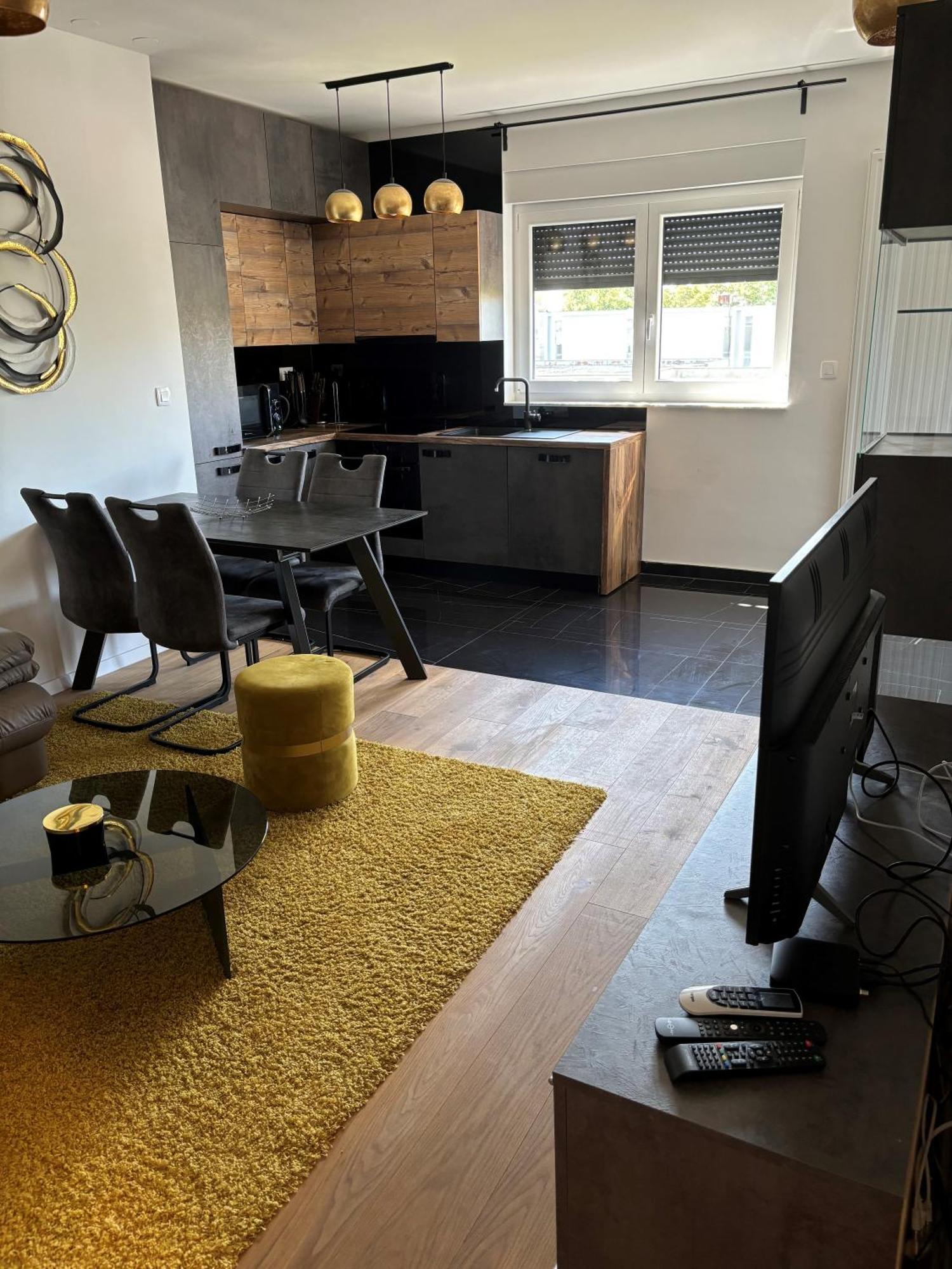 City East Apartment Zagreb With Private Parking 外观 照片